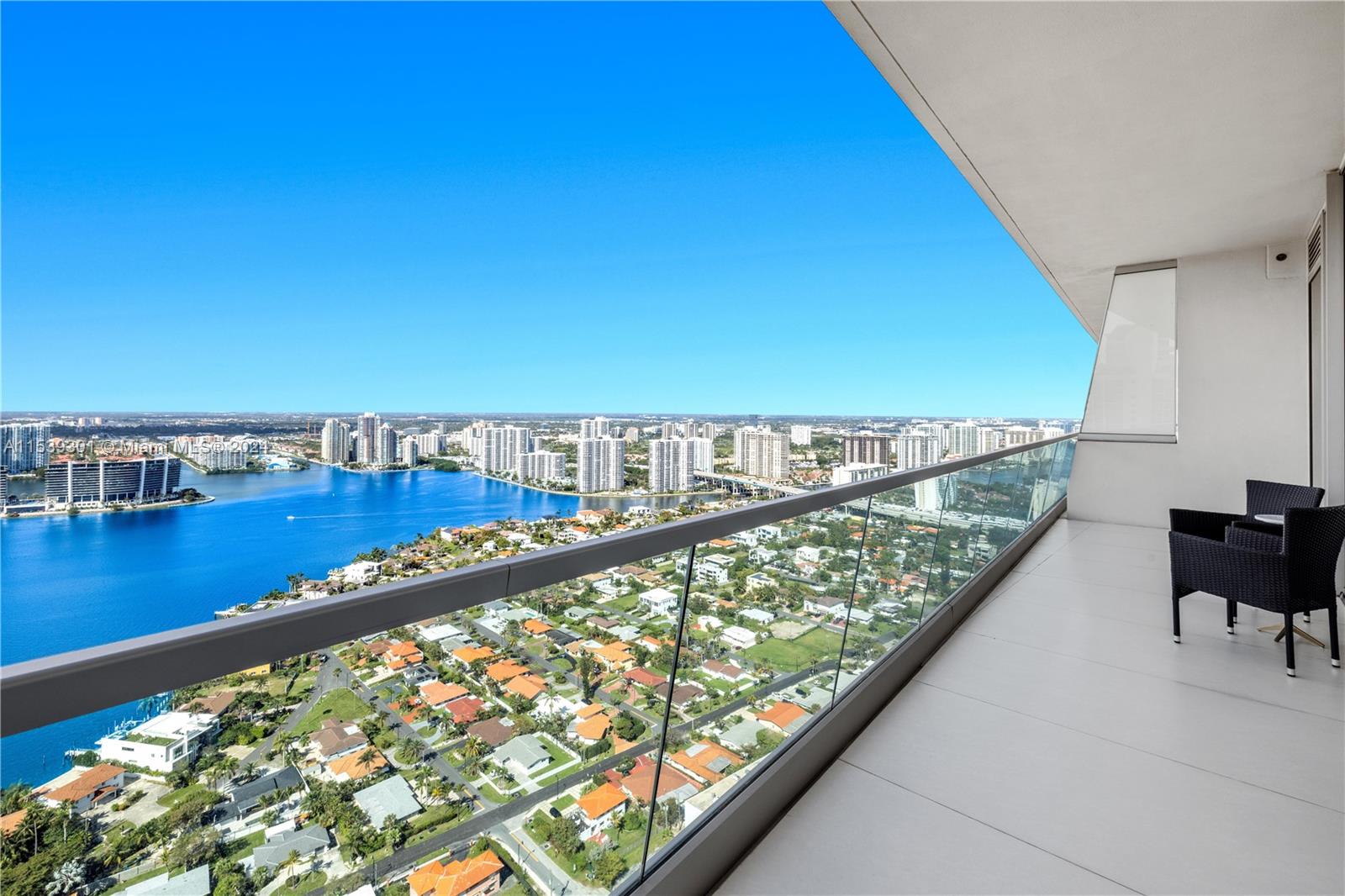 NORTH BISCAYNE BEACH AMEN - Residential