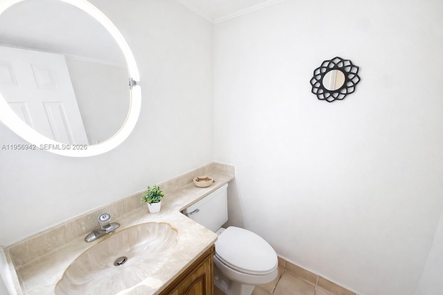 18TH HOLE AT INVERRARY CO - Residential