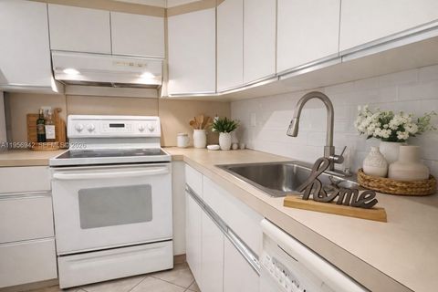 3920 Inverrary Blvd 608C Lauderhill FL 33319