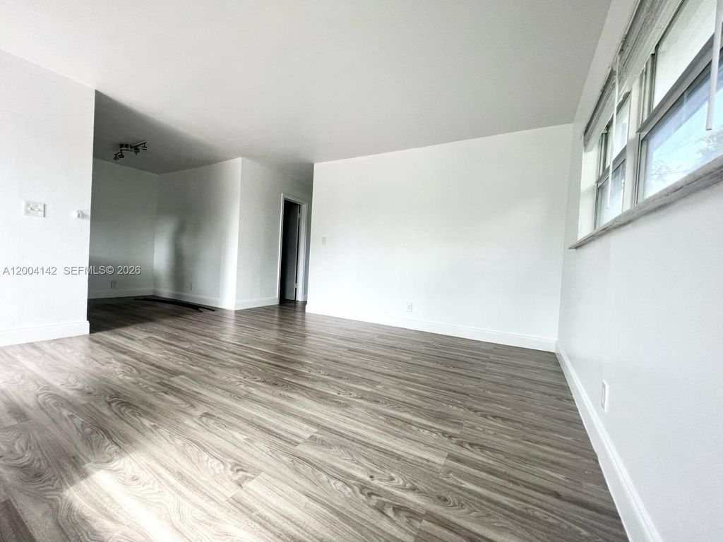 Photo of 749 SE 15th St #11, Fort Lauderdale, FL 33316 (MLS # A12004142)