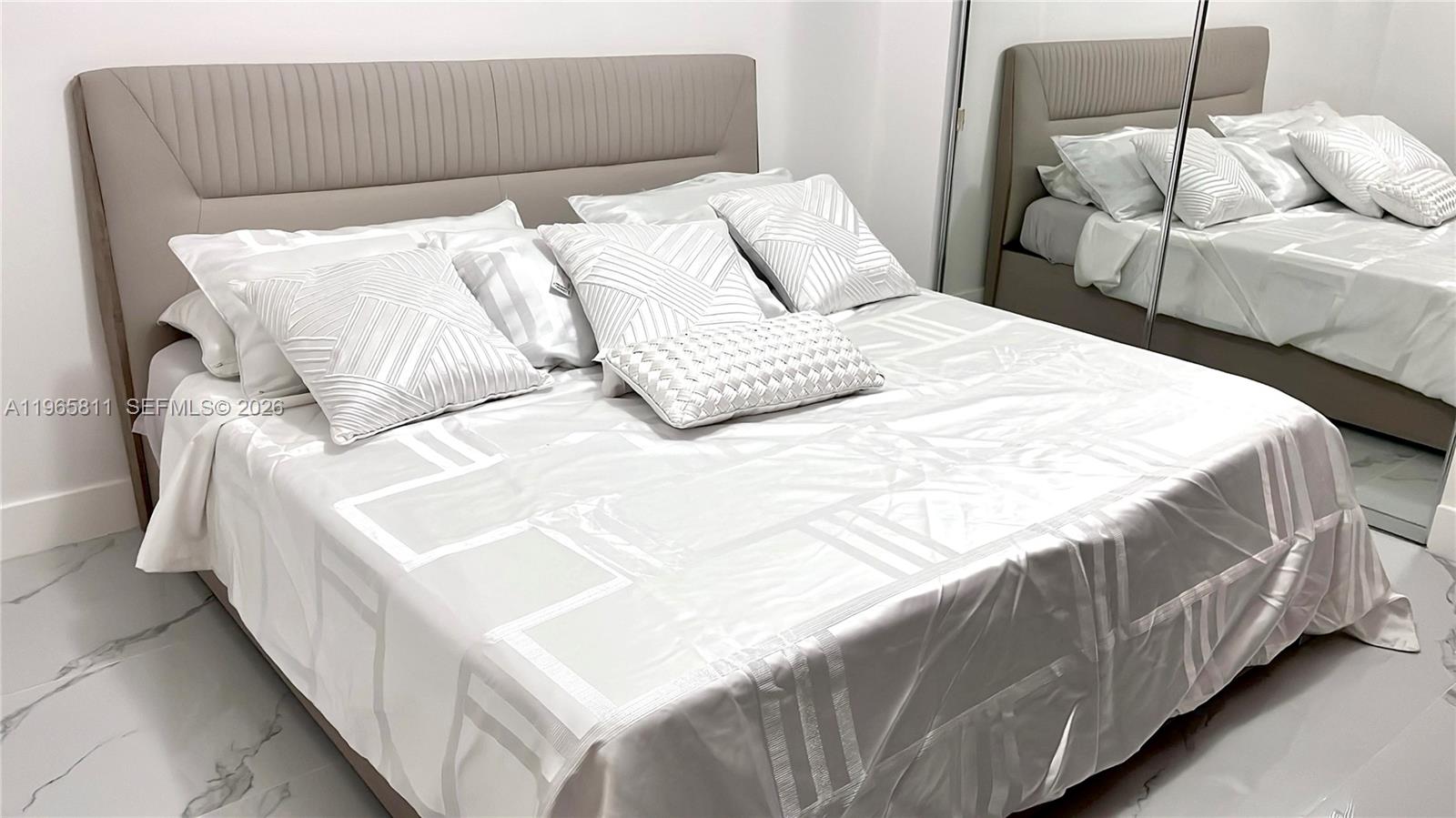 FLAMENCO CONDO TOWER I - Residential