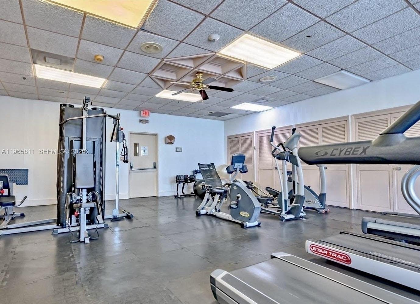 FLAMENCO CONDO TOWER I - Residential