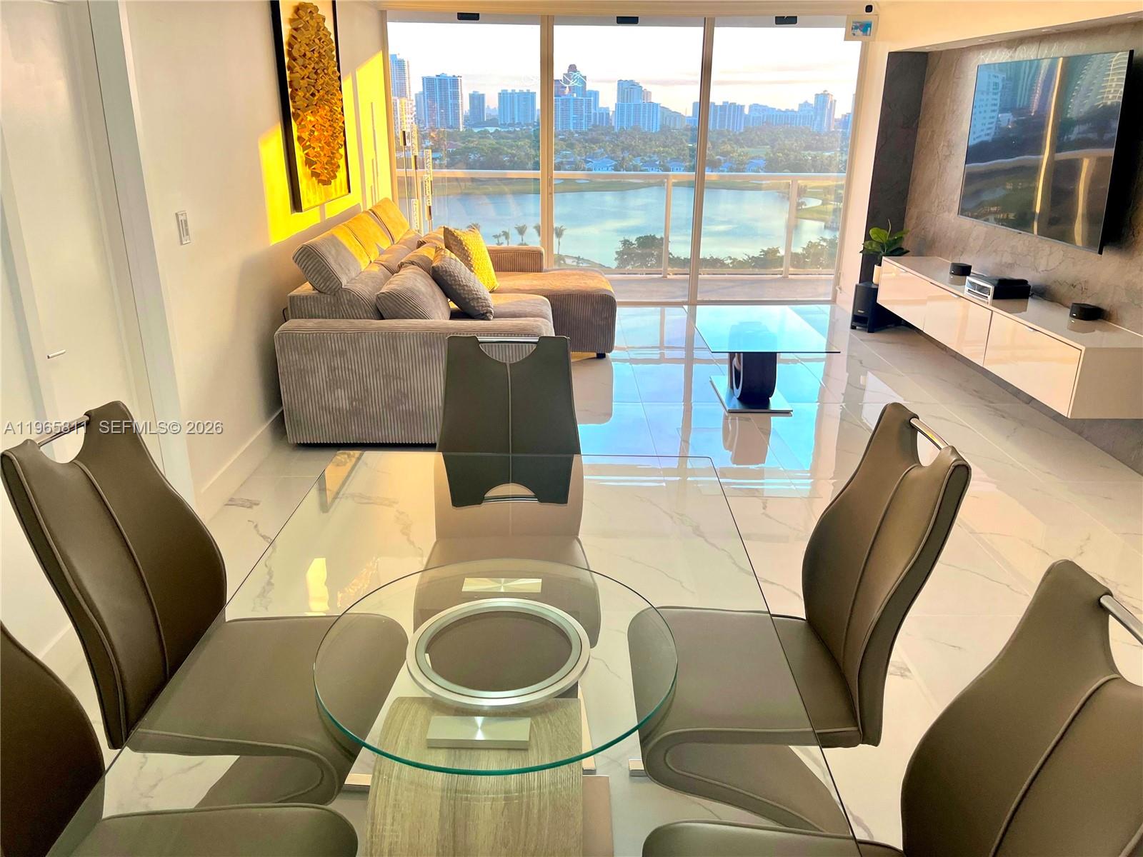 FLAMENCO CONDO TOWER I - Residential