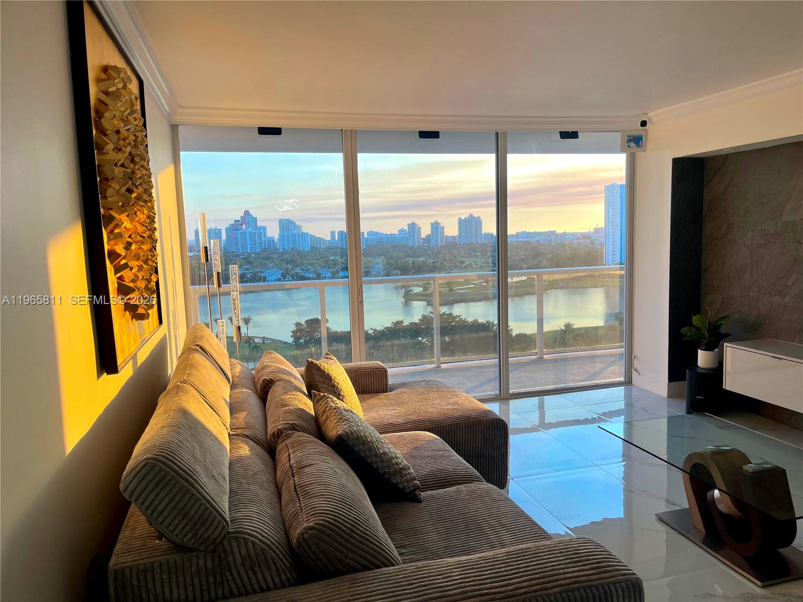 FLAMENCO CONDO TOWER I - Residential