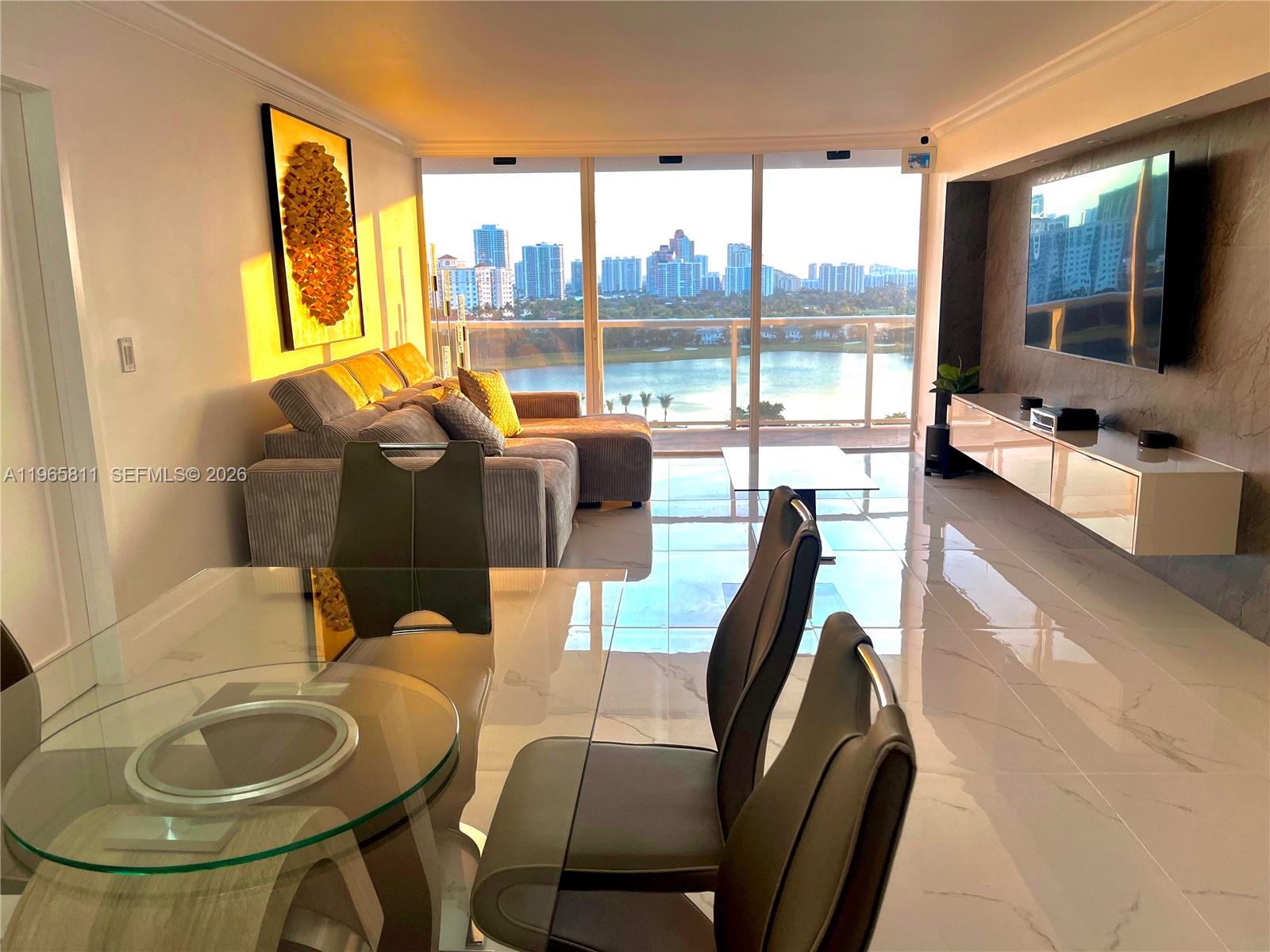 FLAMENCO CONDO TOWER I - Residential