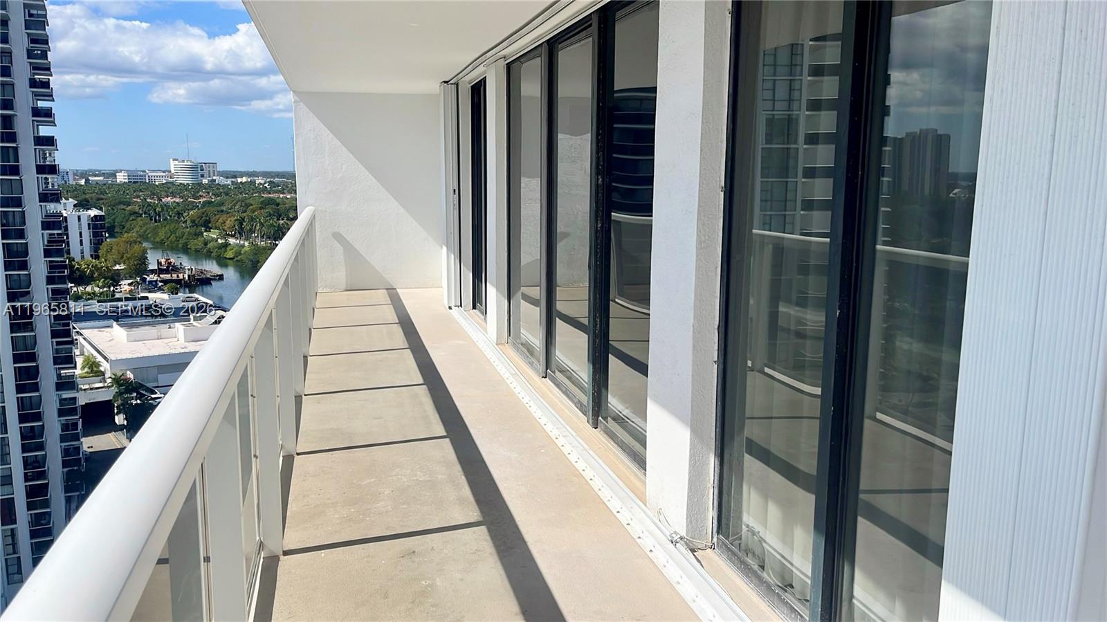 FLAMENCO CONDO TOWER I - Residential