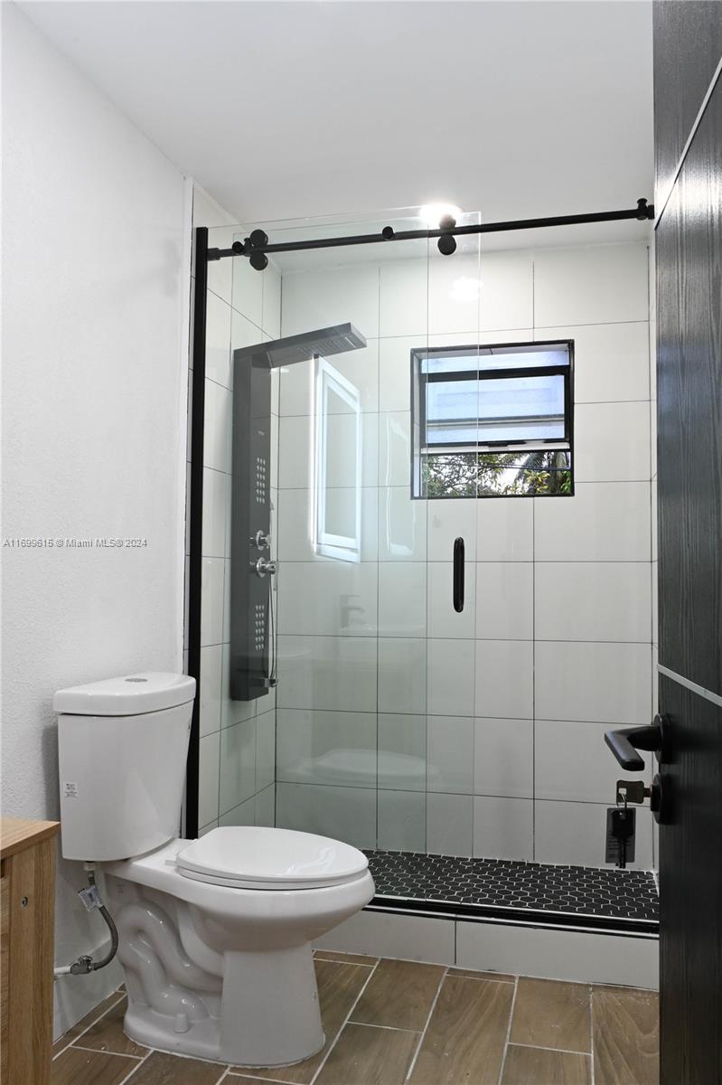 LAST CHANCE VILLAGE - Residential