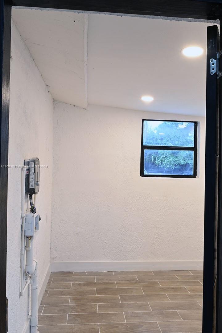 LAST CHANCE VILLAGE - Residential