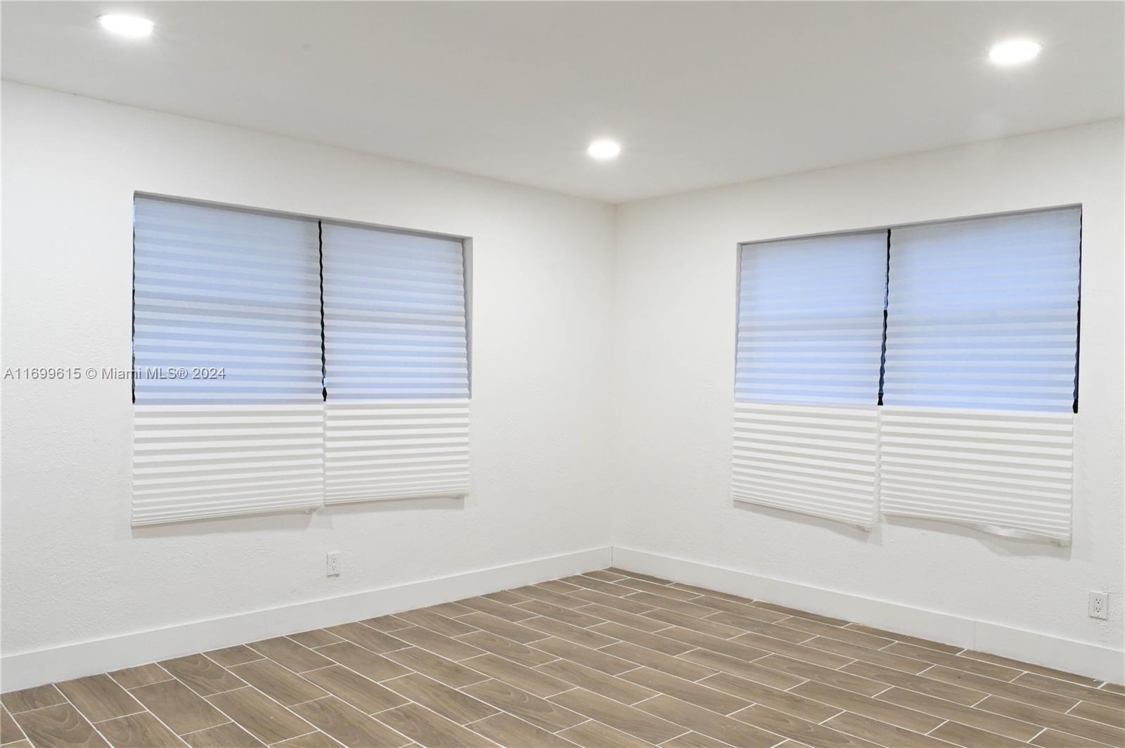 LAST CHANCE VILLAGE - Residential