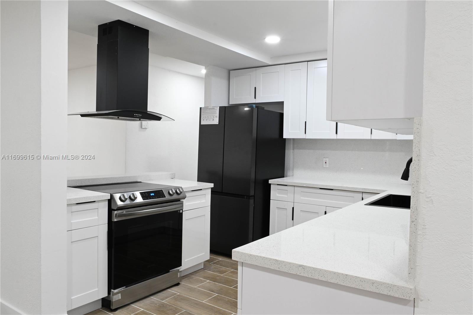 LAST CHANCE VILLAGE - Residential