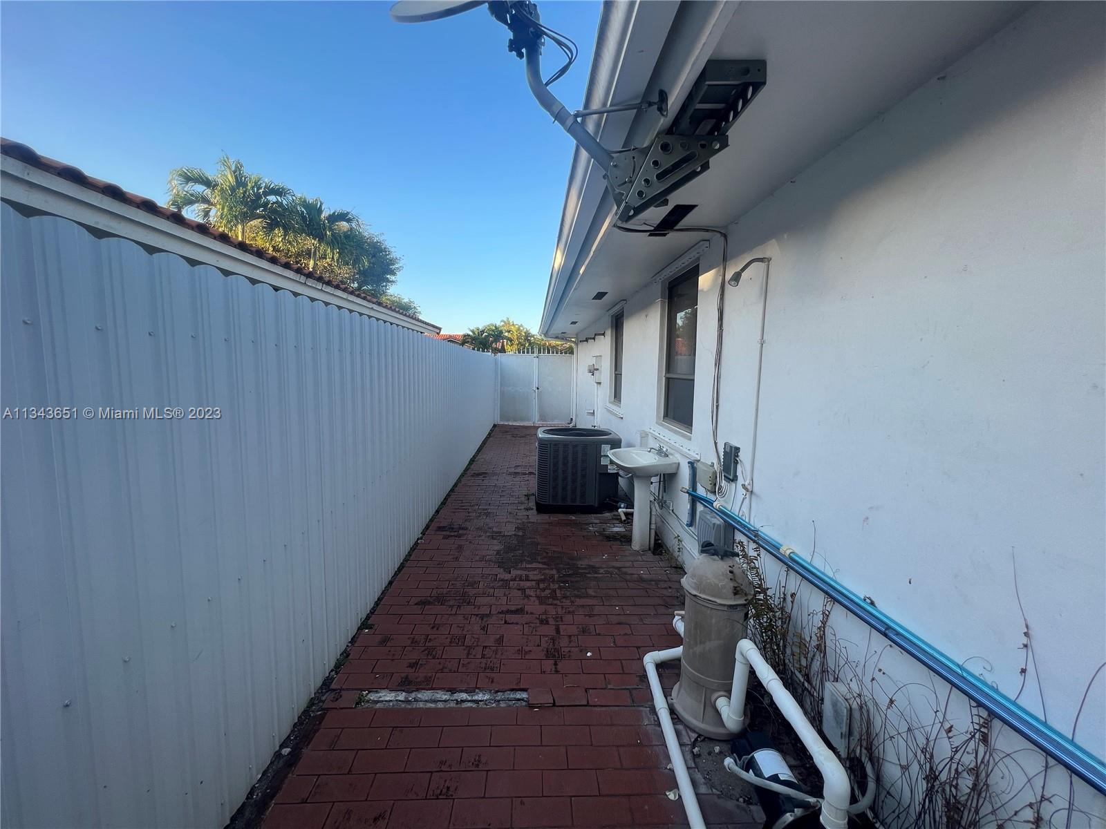 CLASCA-ROBAINA SUB - Residential Lease