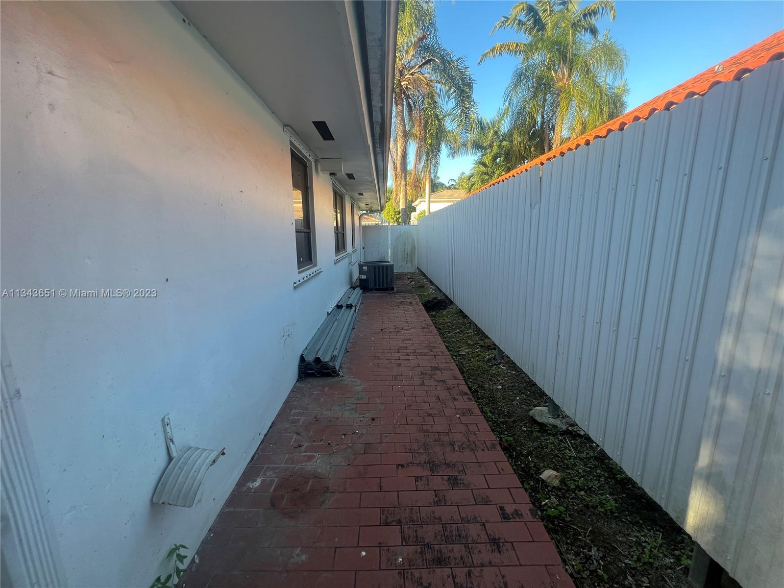 CLASCA-ROBAINA SUB - Residential Lease