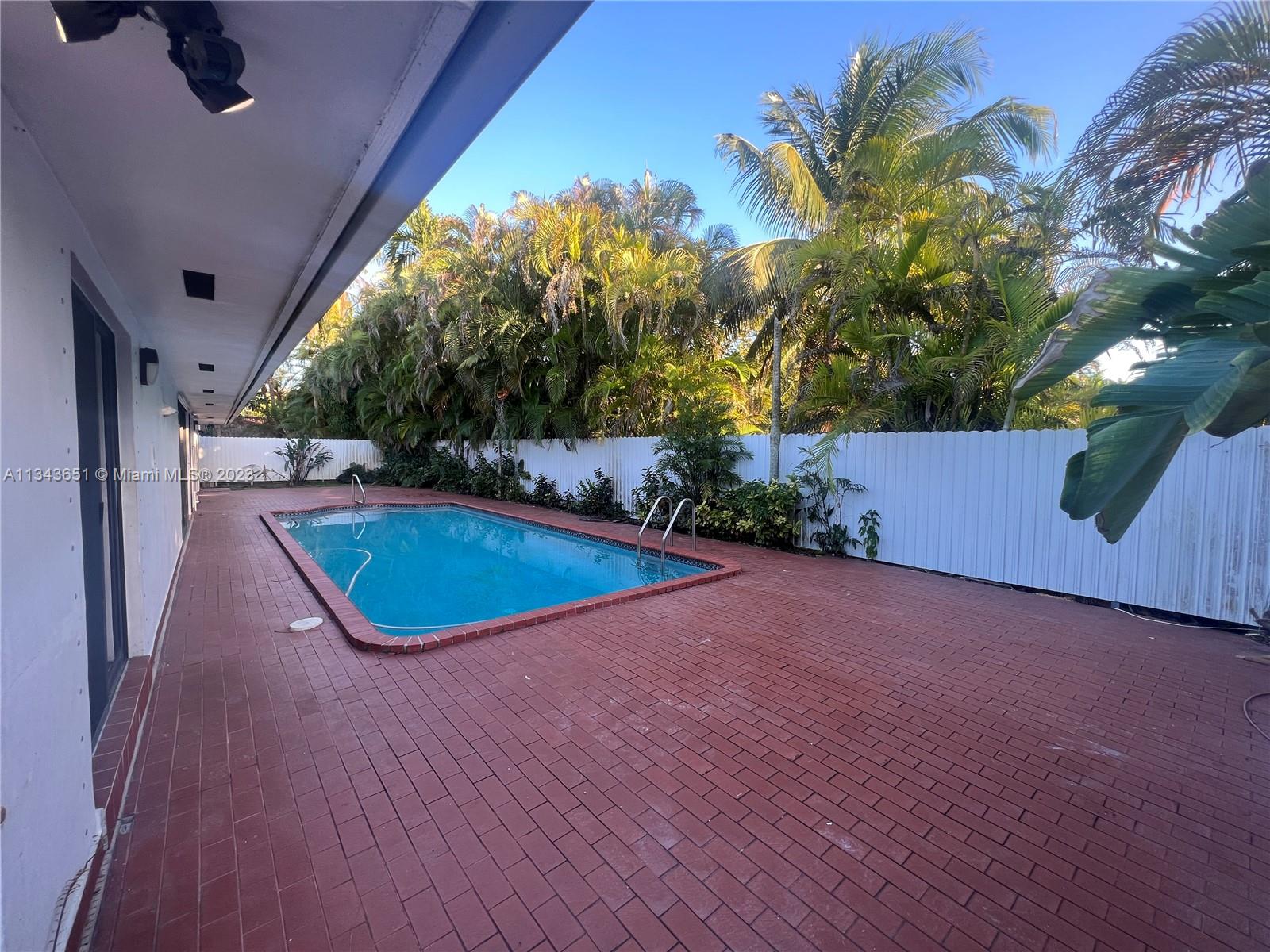 CLASCA-ROBAINA SUB - Residential Lease