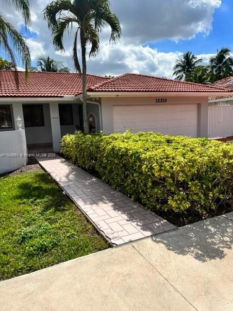 CLASCA-ROBAINA SUB - Residential Lease