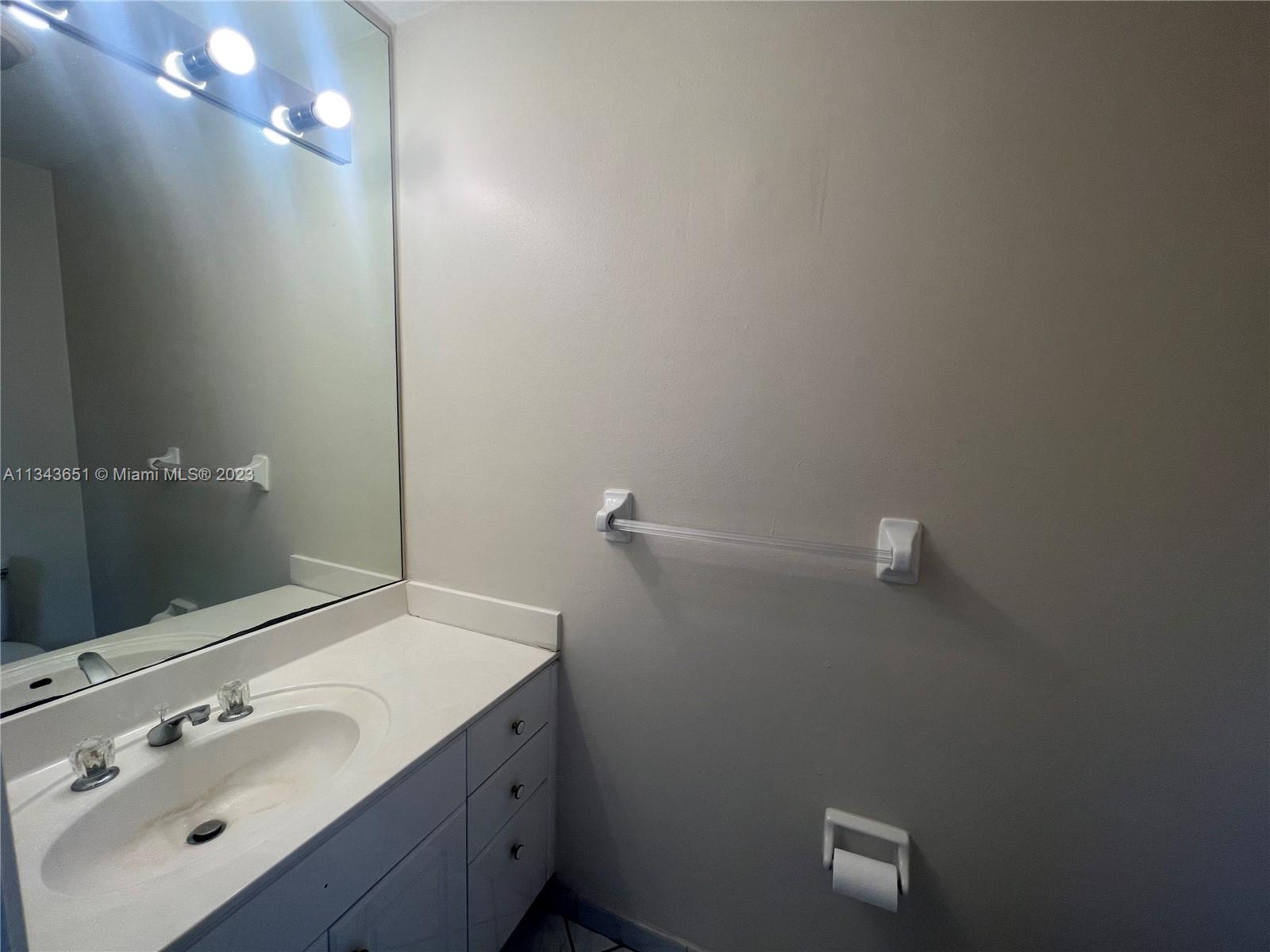 CLASCA-ROBAINA SUB - Residential Lease