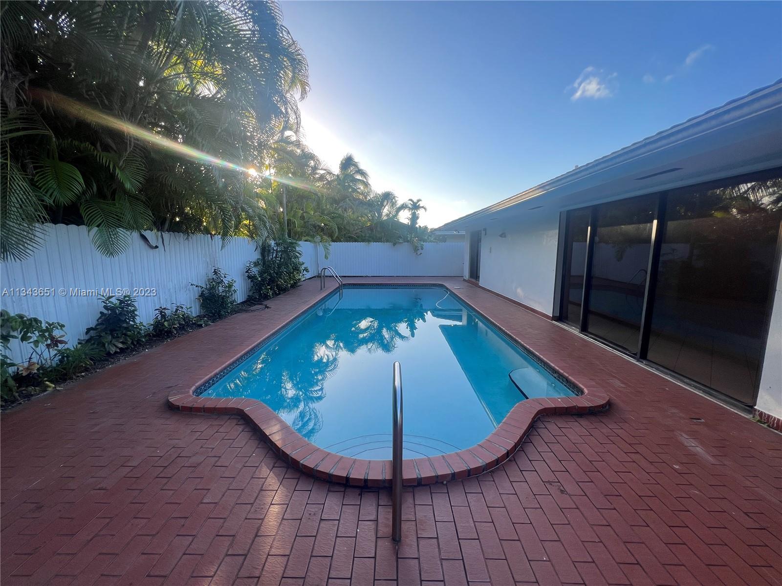 CLASCA-ROBAINA SUB - Residential Lease