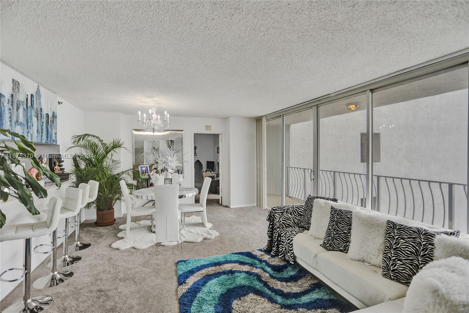 7601 E Treasure Dr 2421