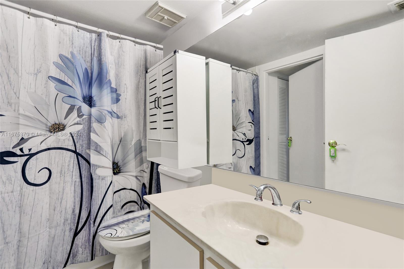 THE GRANDVIEW PALACE COND - Residential