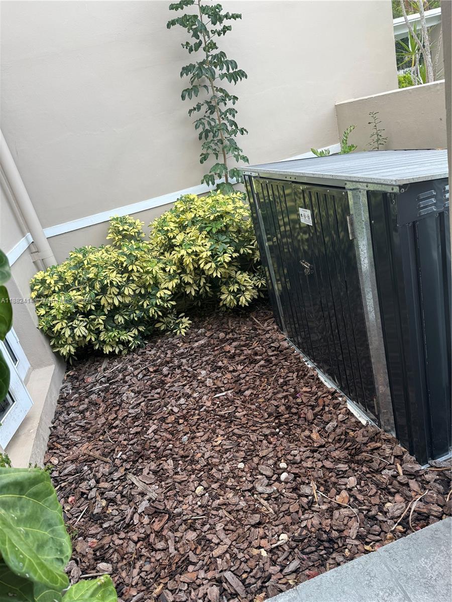 5460 SW 70th Pl N 5460