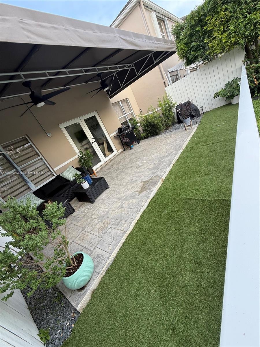 5460 SW 70th Pl N 5460