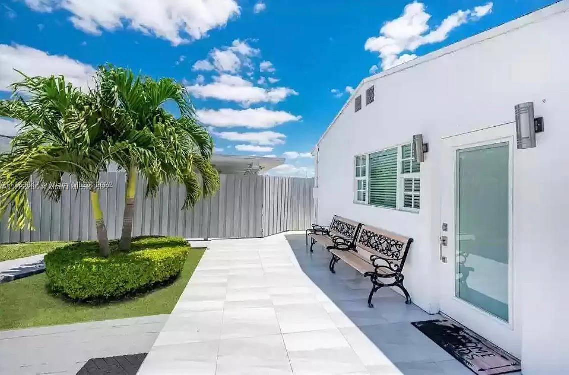 FLAGLER WATERWAY ESTATES - Residential Lease