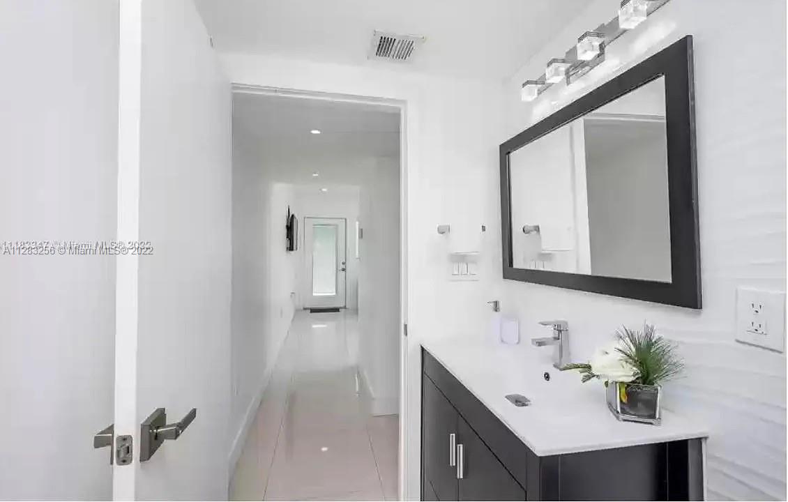 FLAGLER WATERWAY ESTATES - Residential Lease