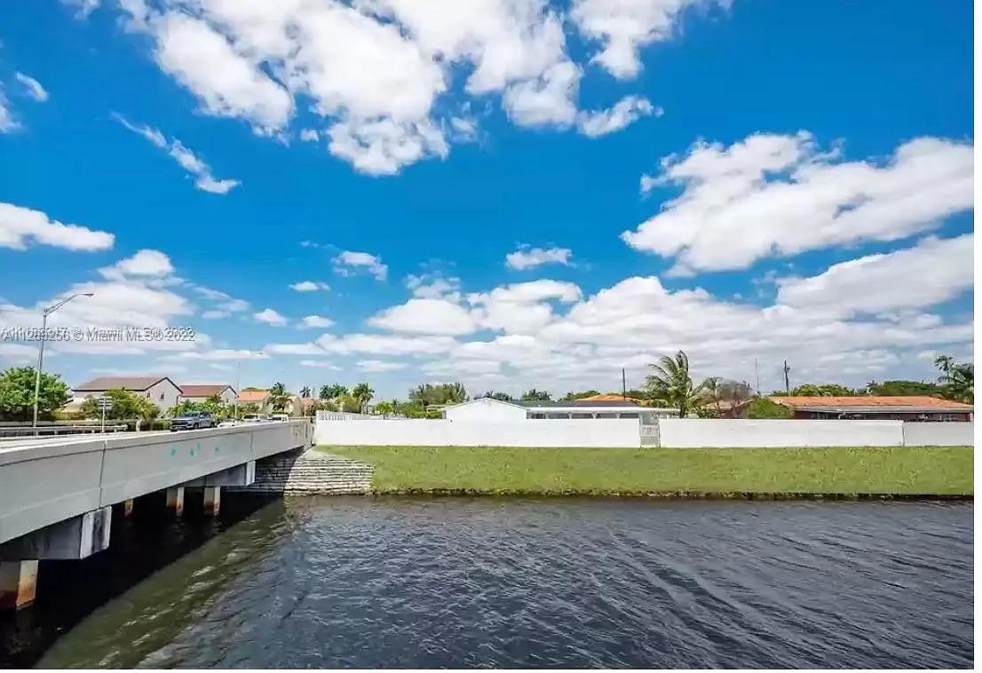 FLAGLER WATERWAY ESTATES - Residential Lease