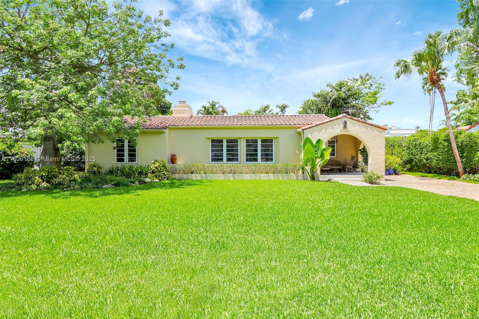 2224 Segovia Circle, Coral Gables, Broward County, Florida - 3 Bedrooms  
4 Bathrooms - 