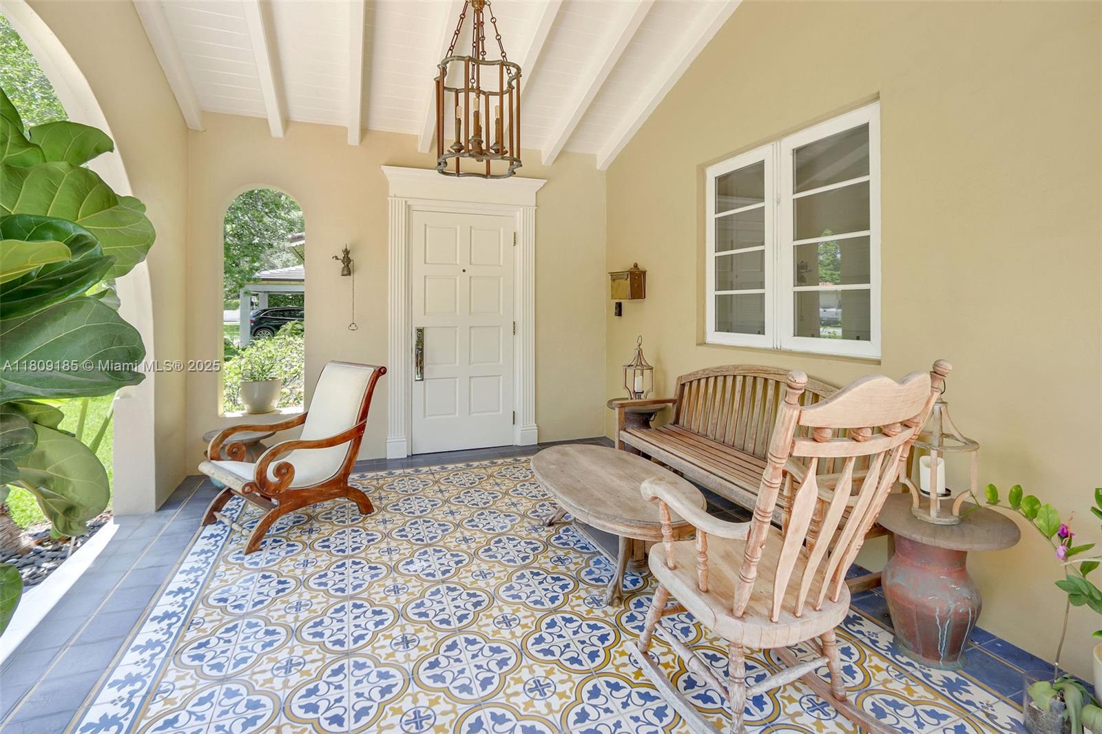 2224 Segovia Circle