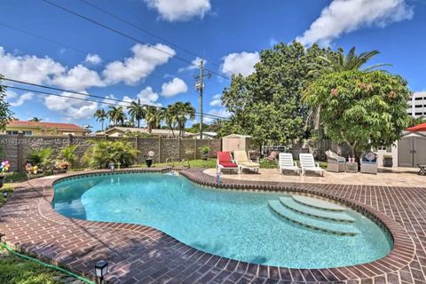 Single Family Residence in Hollywood FL 3819 Garfield St 18.jpg