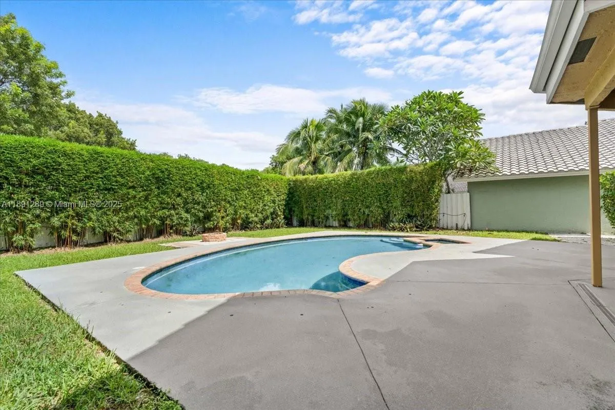 Cooper City, Florida 33026, United States, 3 Bedrooms Bedrooms, ,2 BathroomsBathrooms,Residential,Active,223817