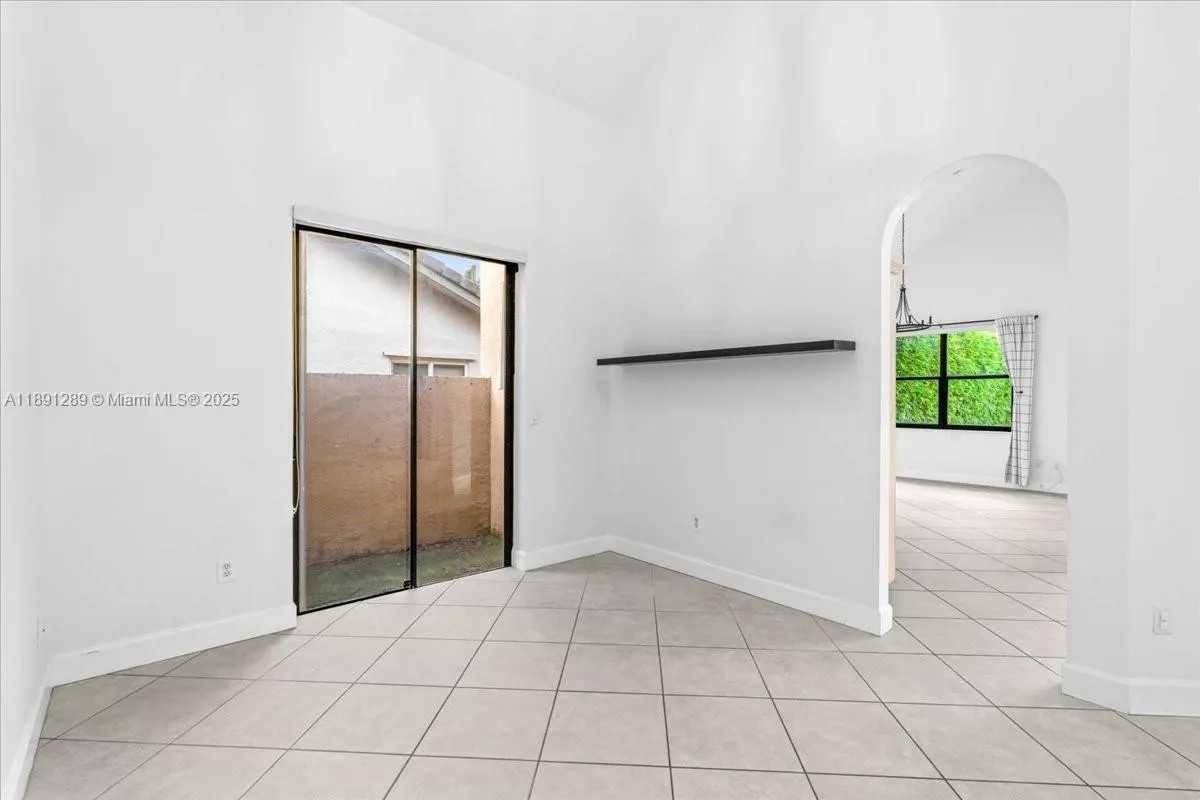 Cooper City, Florida 33026, United States, 3 Bedrooms Bedrooms, ,2 BathroomsBathrooms,Residential,Active,223817