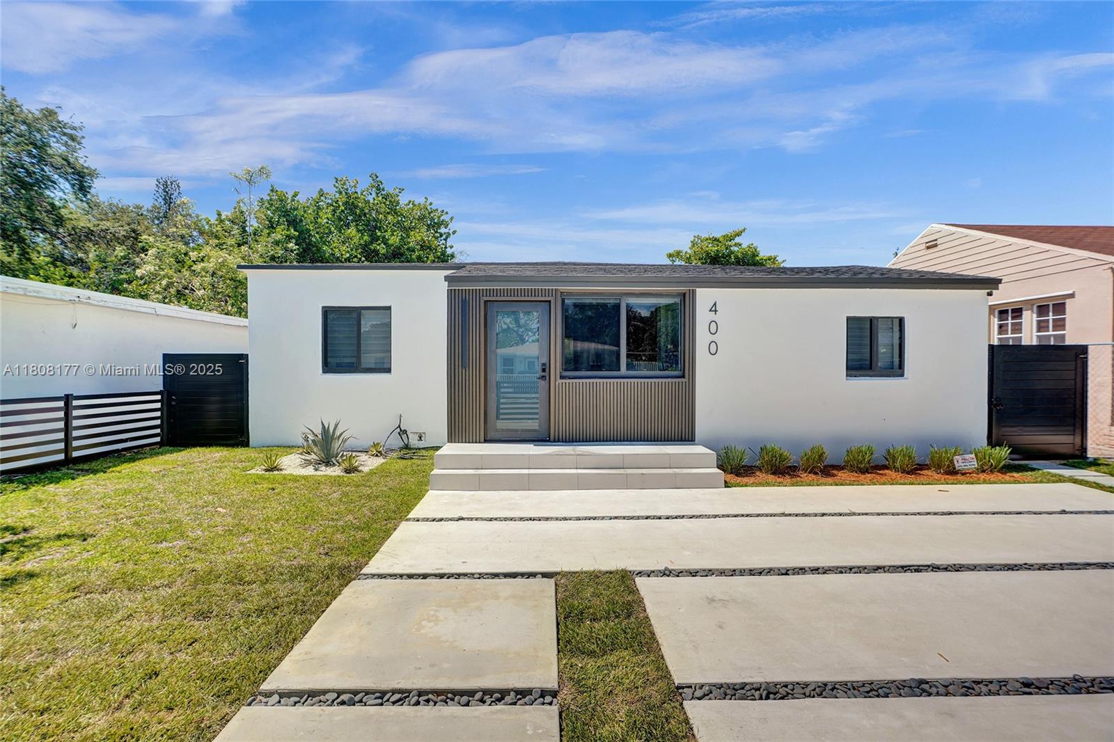 400 Nw 45th St, Miami, Broward County, Florida - 3 Bedrooms  
2 Bathrooms - 
