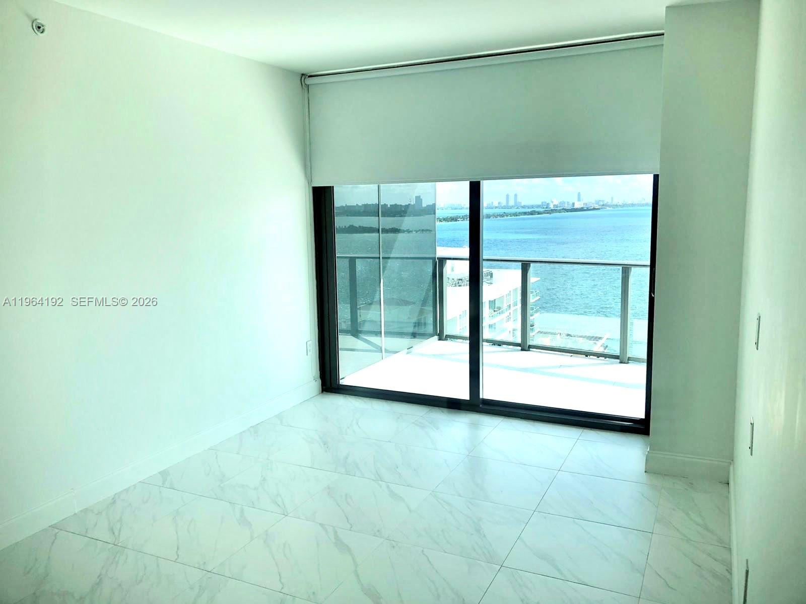 ICON BAY CONDO - Residential