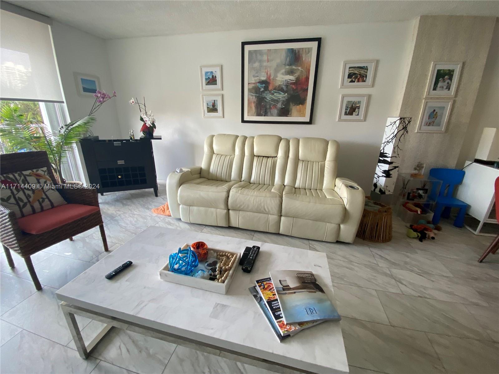 ADMIRALS PORT CONDO WEST - Residential