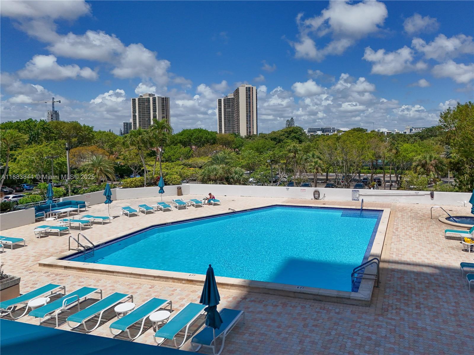 DELVISTA TOWERS CONDO TOW - Residential