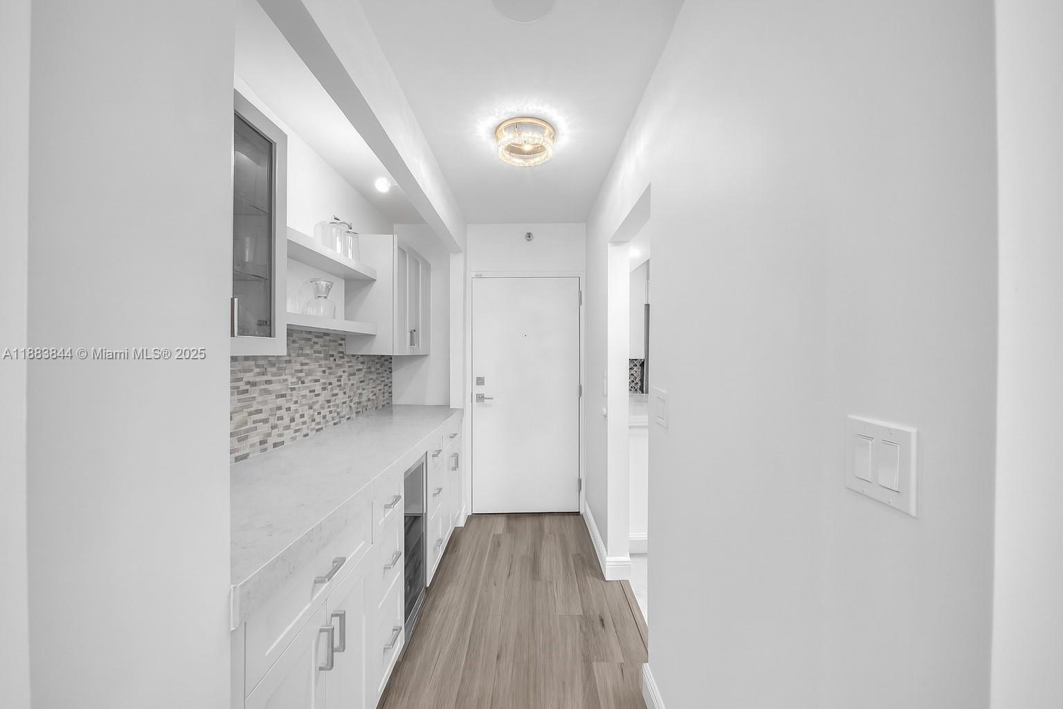 DELVISTA TOWERS CONDO TOW - Residential