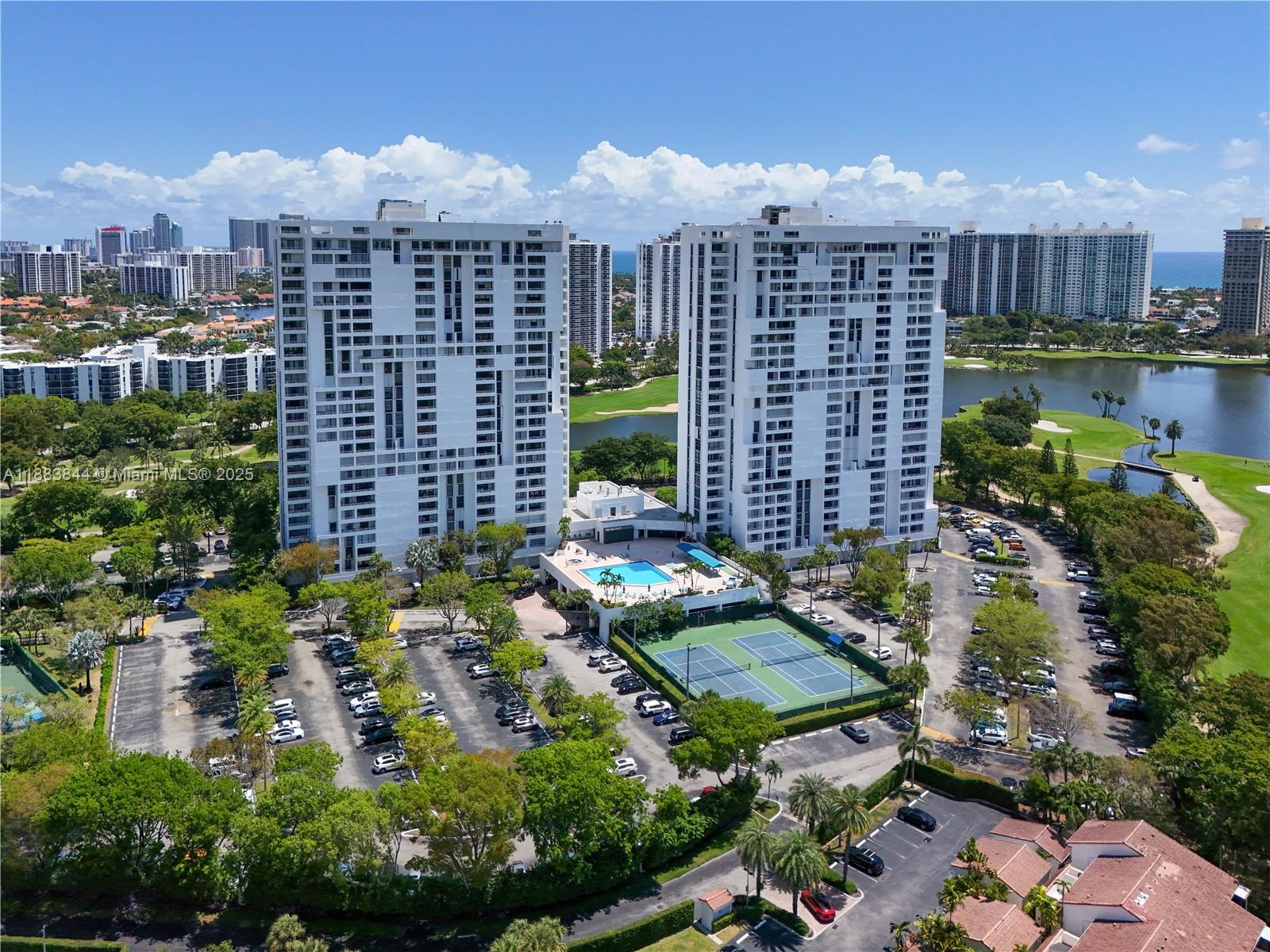 DELVISTA TOWERS CONDO TOW - Residential