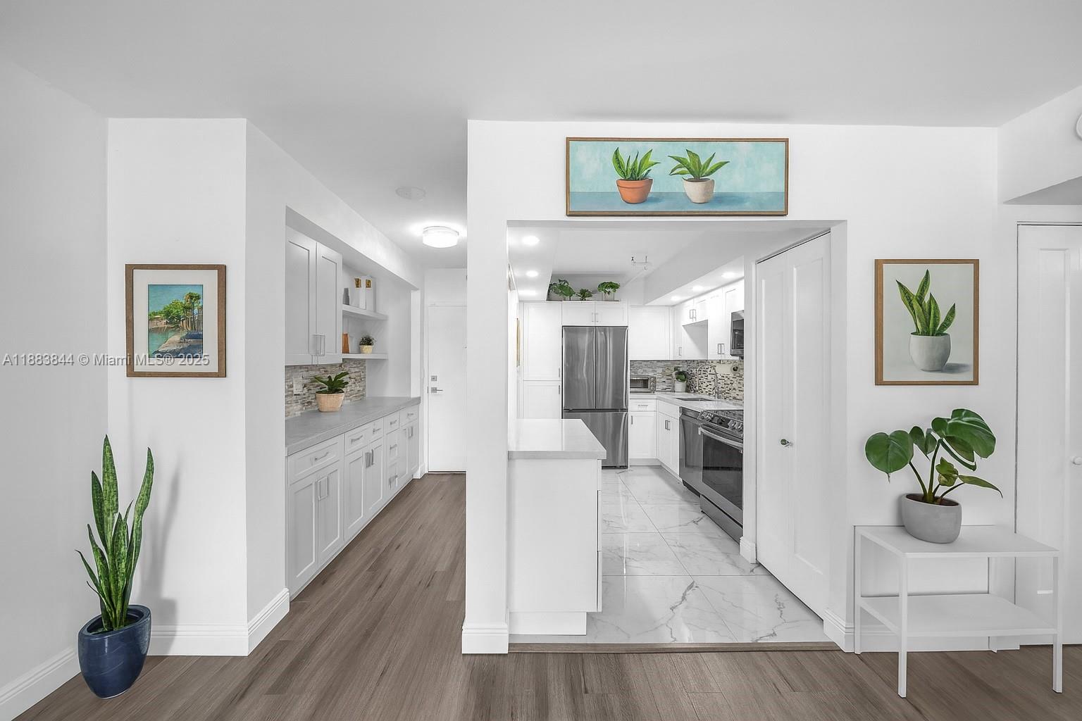 DELVISTA TOWERS CONDO TOW - Residential