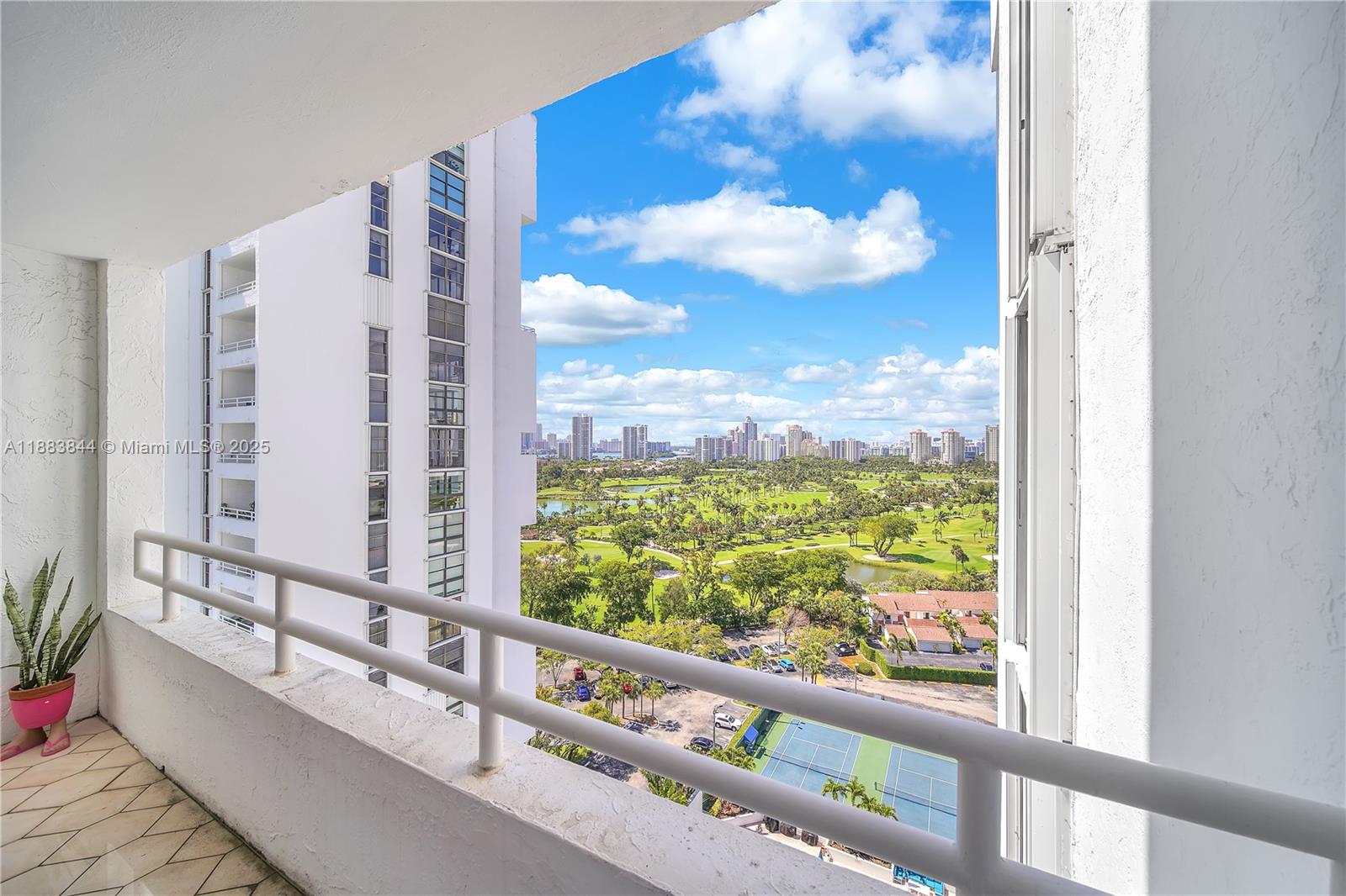 DELVISTA TOWERS CONDO TOW - Residential