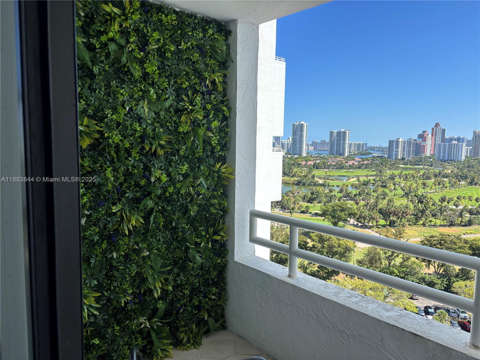 DELVISTA TOWERS CONDO TOW - Residential