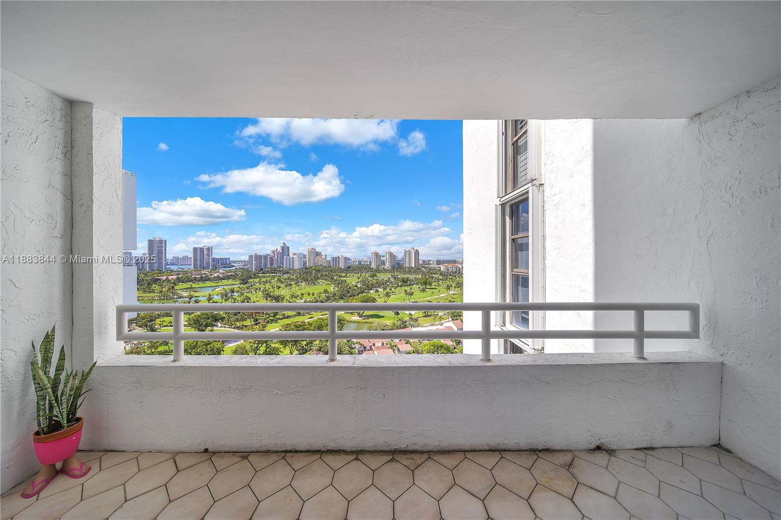 DELVISTA TOWERS CONDO TOW - Residential