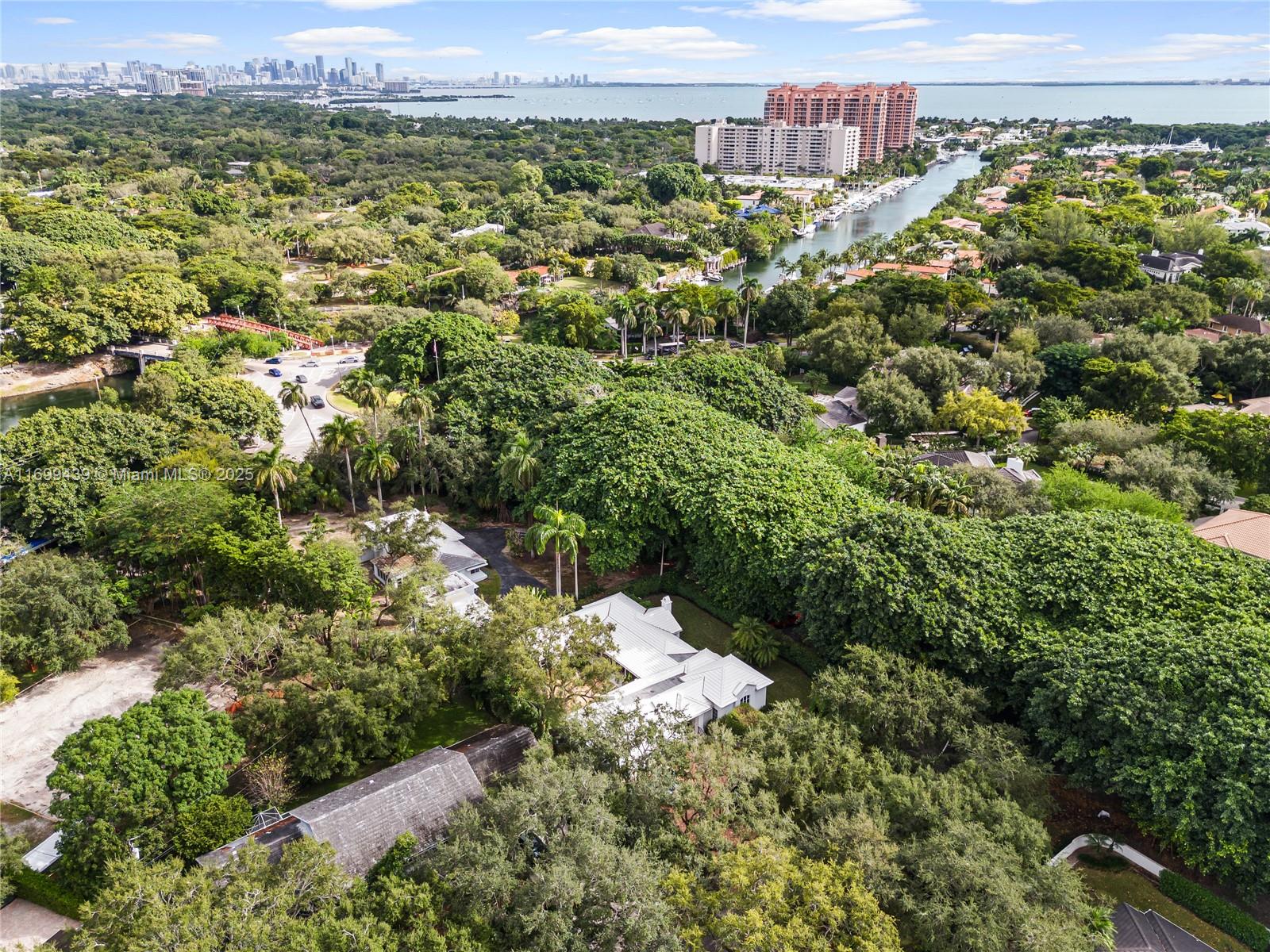 CORAL GABLES BISCAYNE BAY - Residential