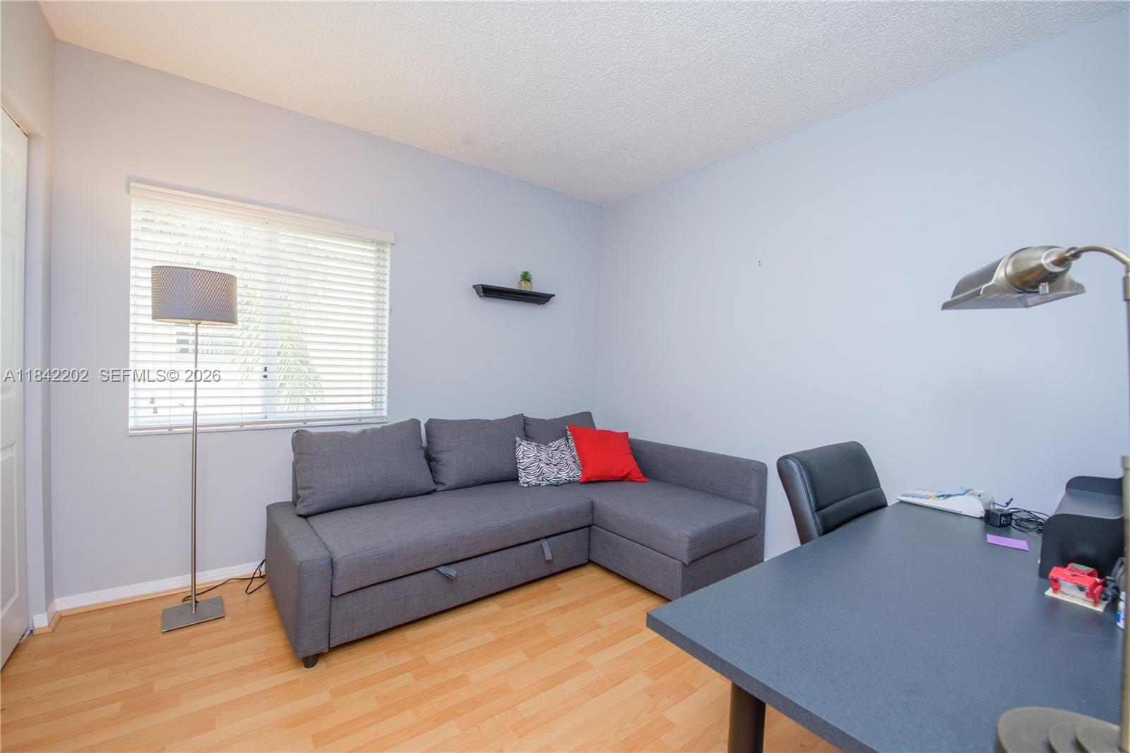 KEYS-GATE NO 1 - Residential