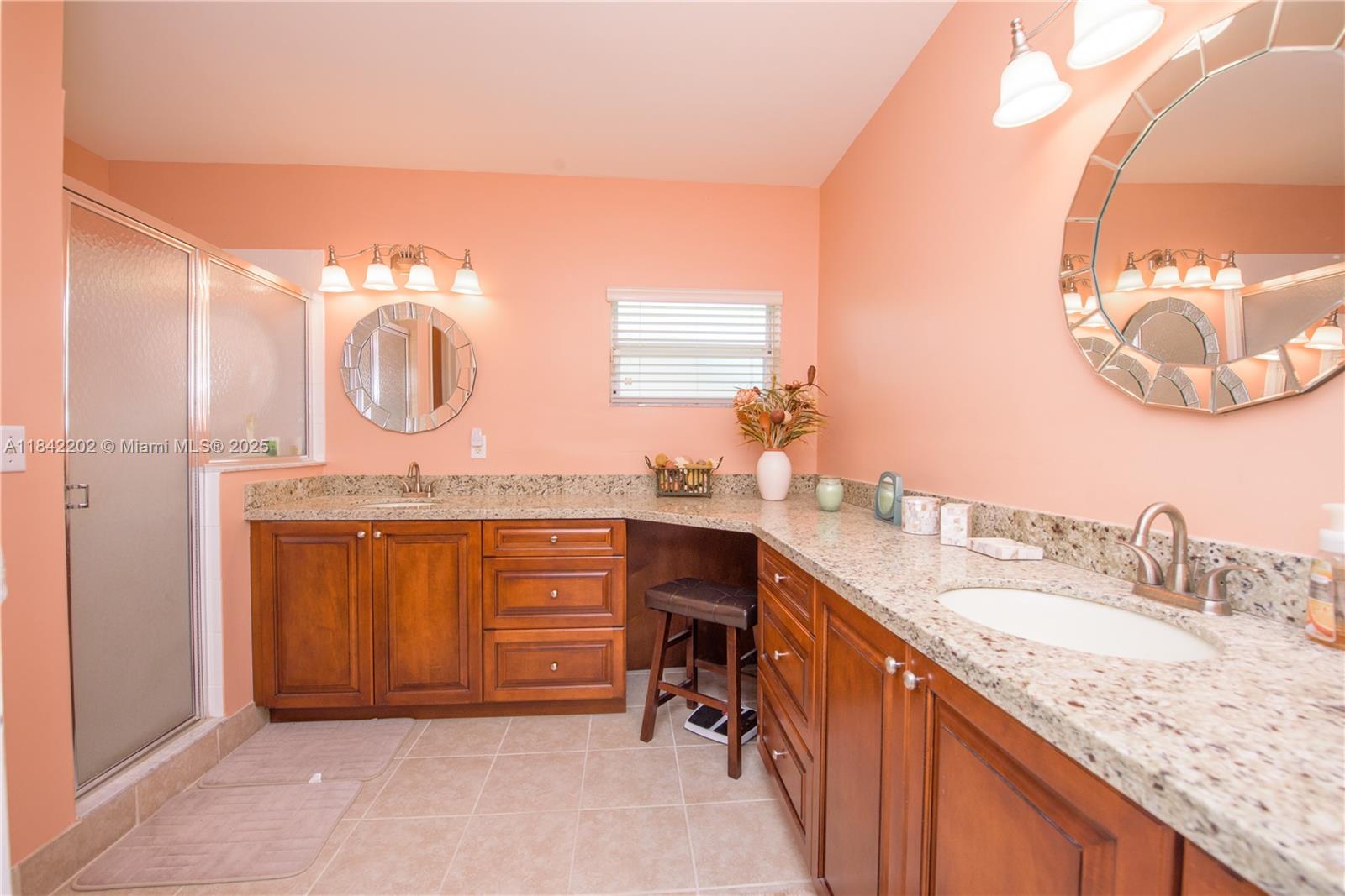 KEYS-GATE NO 1 - Residential