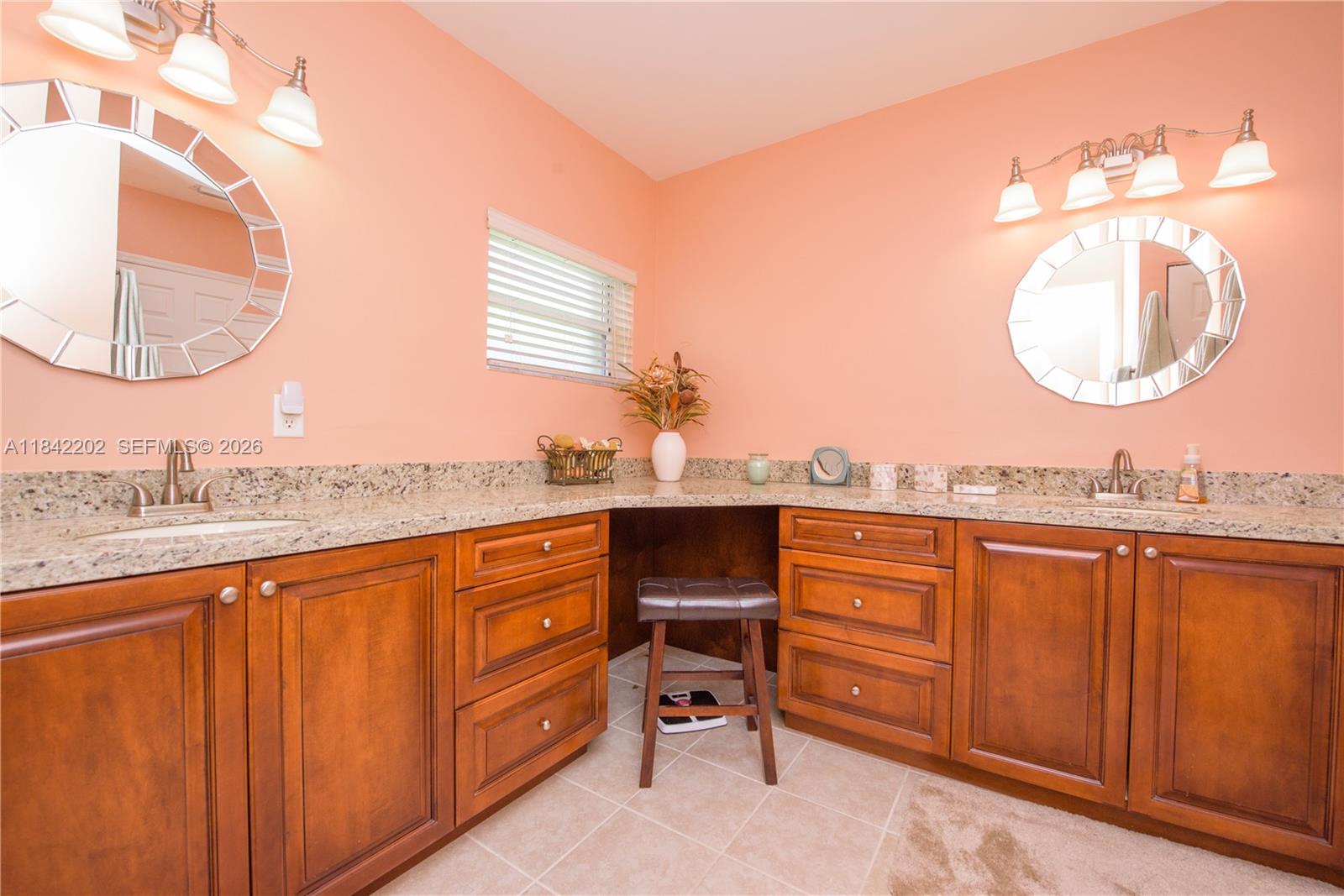 KEYS-GATE NO 1 - Residential