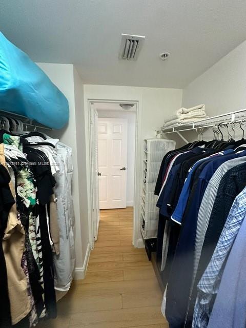 WAVE CONDO - Residential