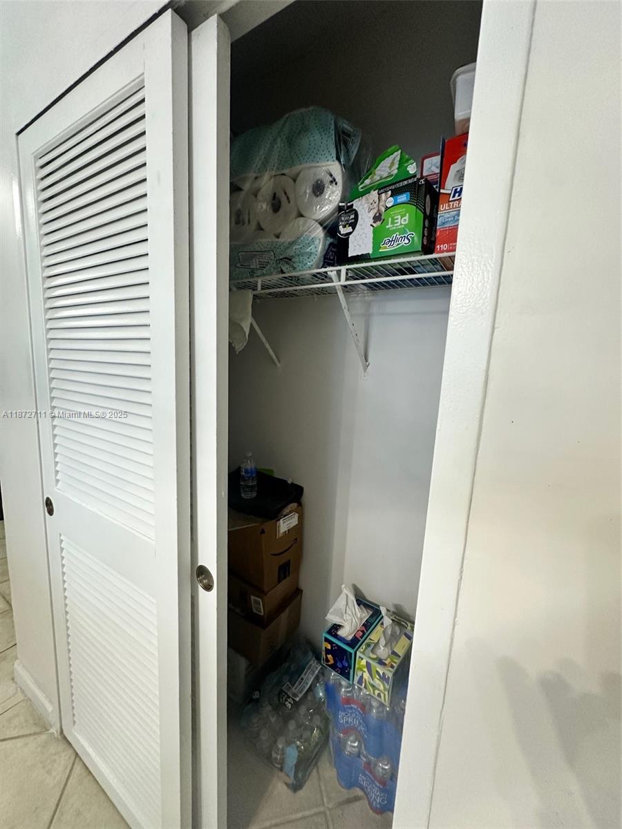 WAVE CONDO - Residential