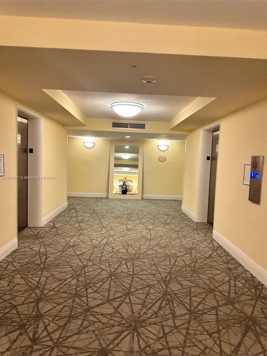 WAVE CONDO - Residential