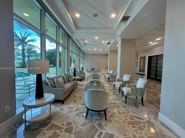 WAVE CONDO - Residential